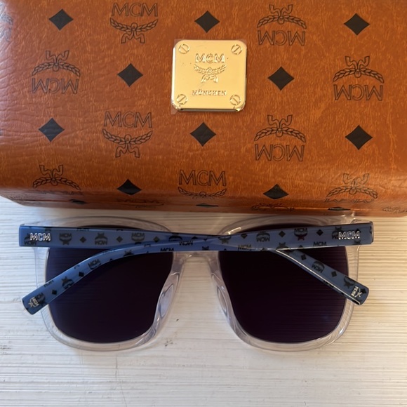 МСМ 54mm oversized square sunglasses - Picture 4 of 5